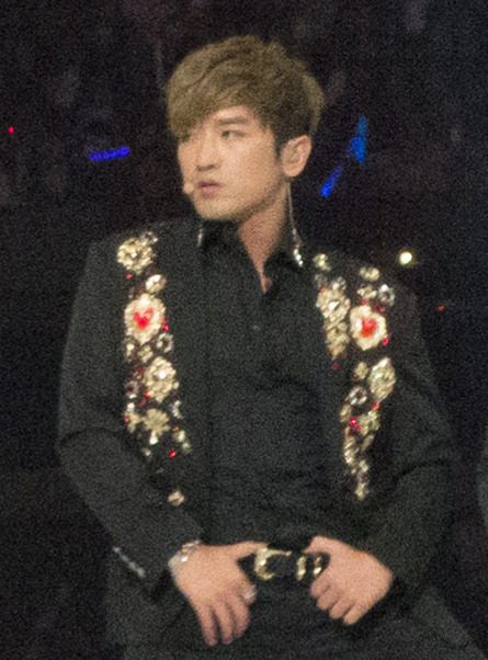 이민우 사주